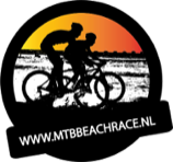 Johnny 13 filmt voor de MTB Beachrace